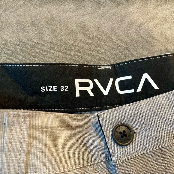 RVCA Gray Flat Front Shorts Versatile Style - Picture 4 of 5